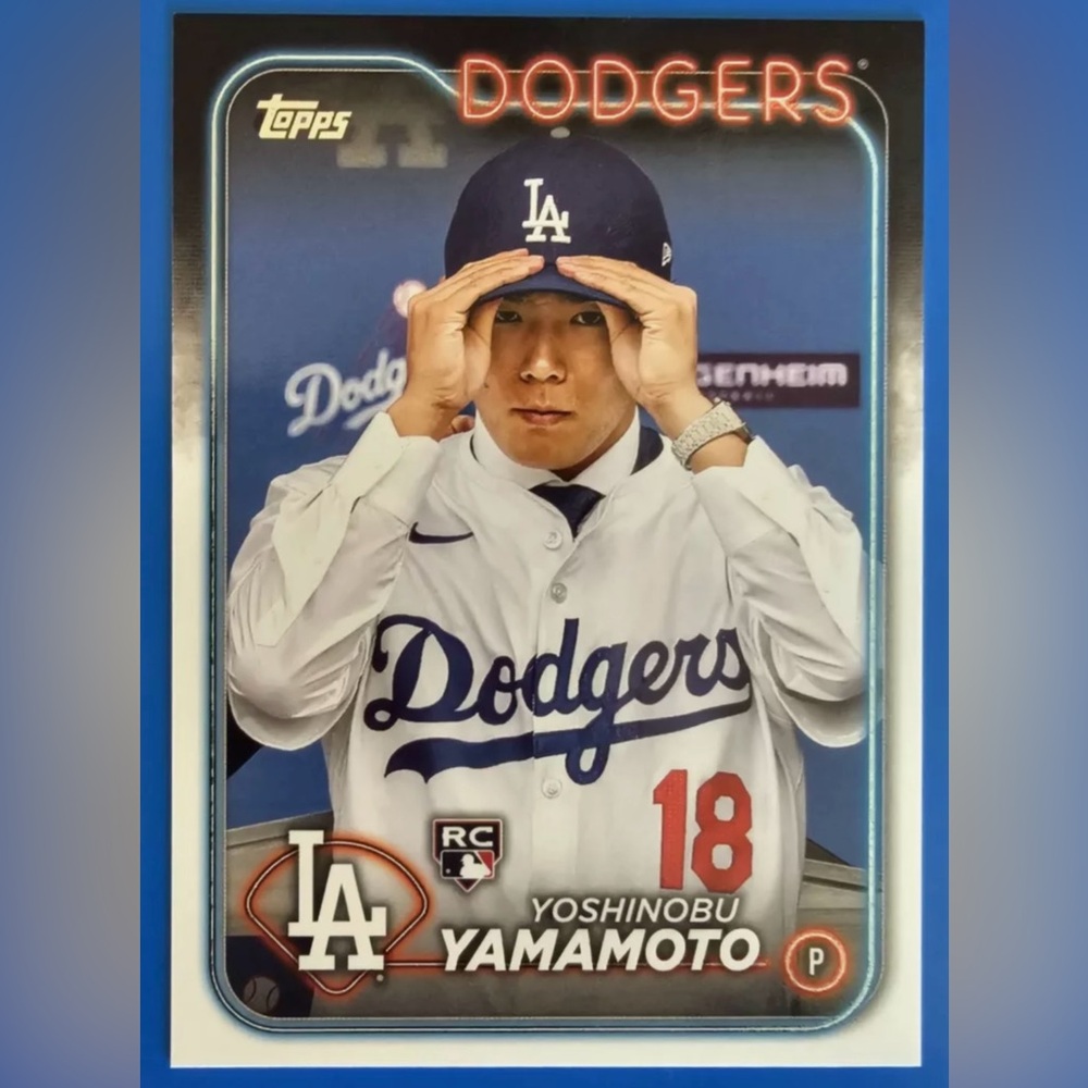 NEW 2024 TOPPS Yoshinobu Yamamoto Rookie Baseball Card  CTCSP-2
